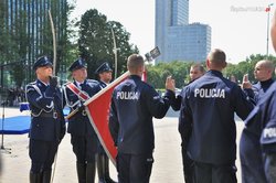 New police officers vowing