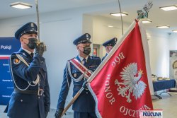 Presenting the ceremonial banner of Polish Police